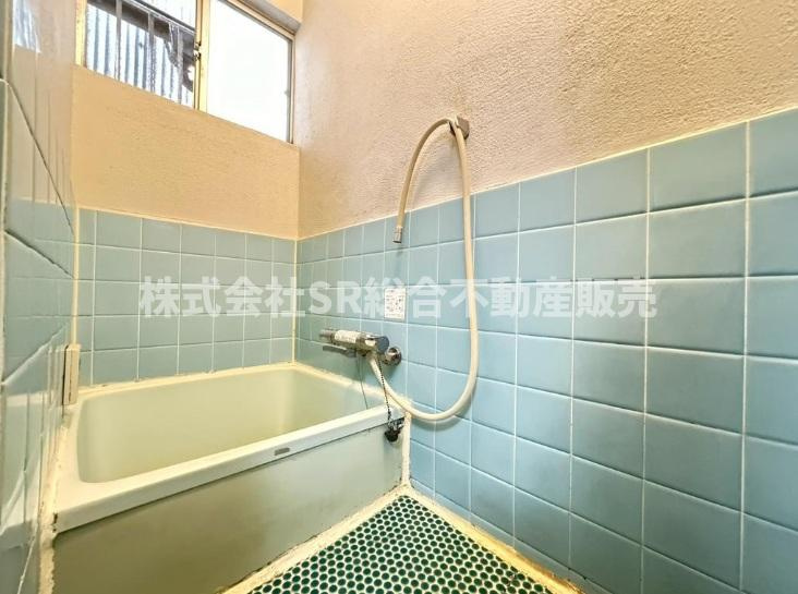 南四条町中古戸建の浴室|気になる点は何でもお気軽にご相談ください。
当社スタッフが、ご納得頂けるまでご相談をお受けいたします。
お気軽にお問い合わせくださいませ。