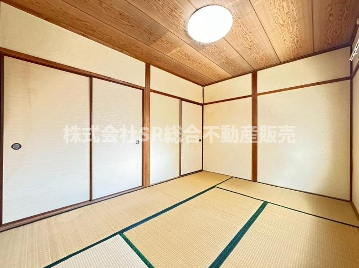 南四条町中古戸建の子供部屋|弊社は中古戸建のご紹介、その後のリフォームのご提案、
賃貸物件のご紹介、すべてご対応可能です。
お客様にあったプランをご提案致します。
まずはお問合せ下さいませ。