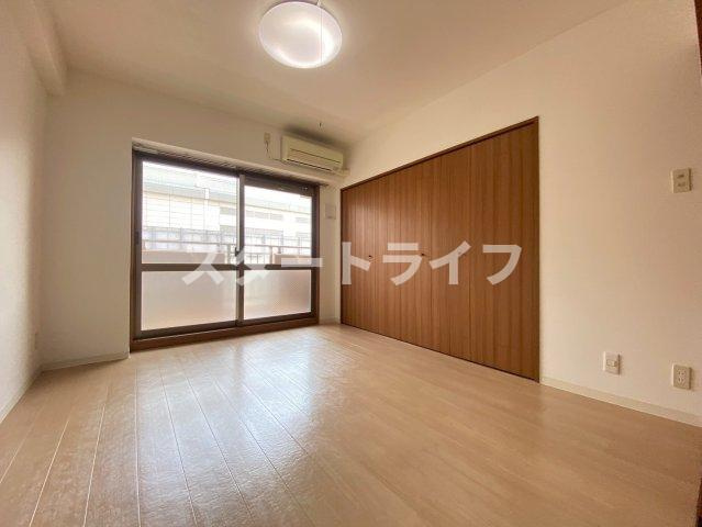 大阪市淀川区三国本町１丁目の賃貸マンションの寝室