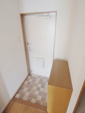 リャノス南本町の玄関