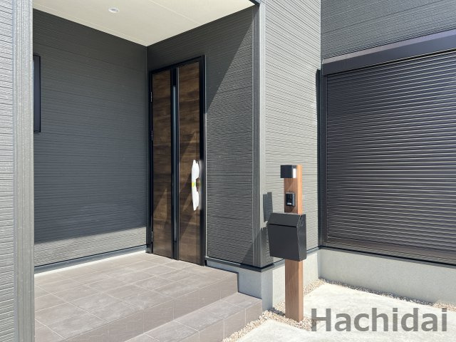 碧南市善明町1丁目　新築住宅＜3号棟＞のエントランス