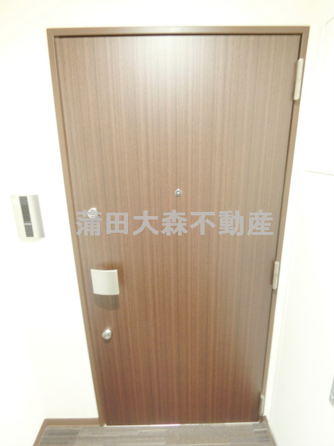 ブライズ蒲田EASTの玄関