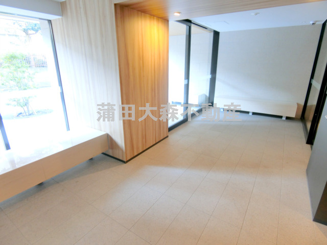 ブライズ蒲田EASTのエントランス