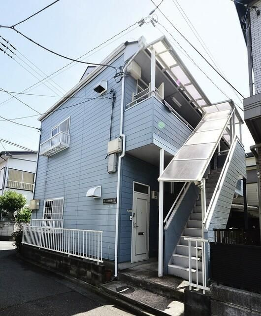 相模原市南区栄町のアパートのエントランス