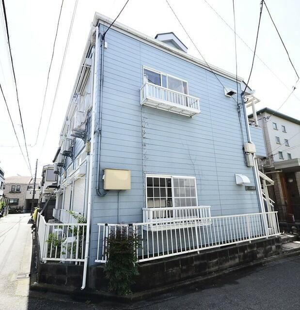 相模原市南区栄町のアパートの外観