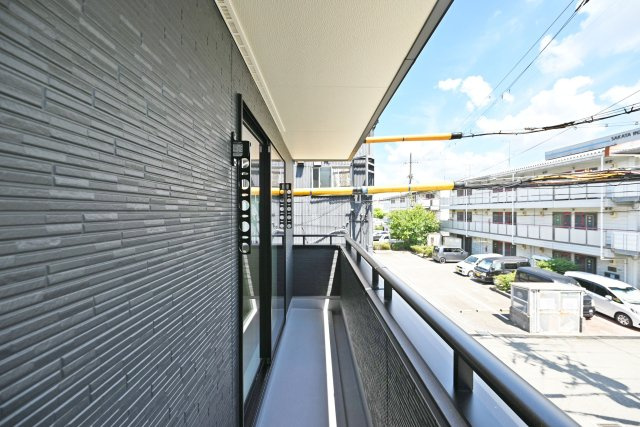リーブルガーデン藤ノ木3丁目新築一戸建て│2SLDK+駐車1台可のバルコニー|2階バルコニーには奥行きがあってたくさんの洗濯物を干すことができます◎ 標準で物干し金具が設置されています。