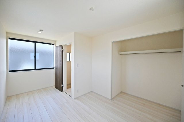 リーブルガーデン藤ノ木3丁目新築一戸建て│2SLDK+駐車1台可の収納|-洋室6.5帖(3F)-