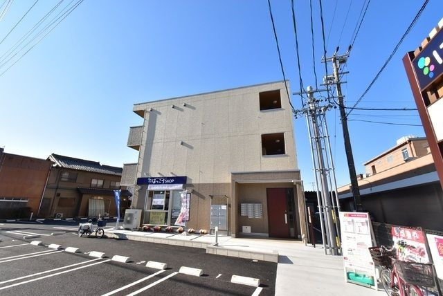 Ｐｏｒｔａ　Ｆｏｒｔｕｎａの外観