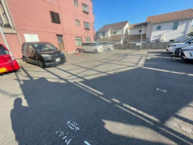 HAL井上ビルの駐車場