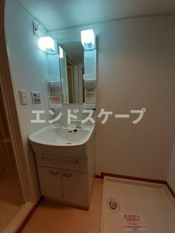 ラ・シャンスの洗面所|高崎、前橋のお部屋探しはエンドスケープまで！お客様の理想お聞かせ下さい♪