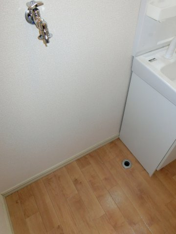 サンロイヤルAの設備|サンロイヤルA　室内洗濯機置き場