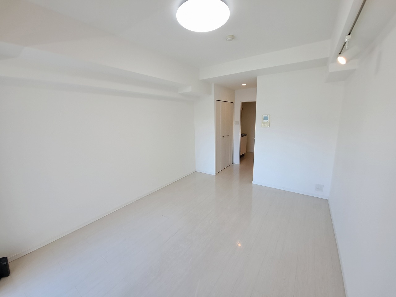 西宮ルモンド甲子園の洋室