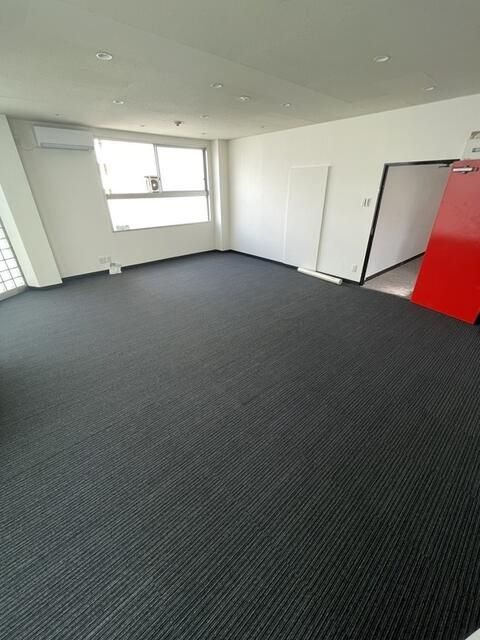 ＡＭＤビルの内装