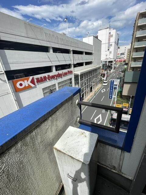 ＡＭＤビルの周辺