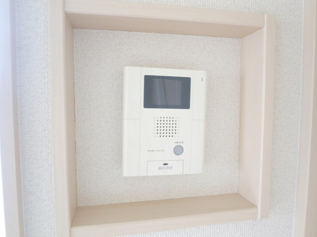 アラウィーゴのセキュリティ|ＴＶ付きインターホン完備で安心ですね☆