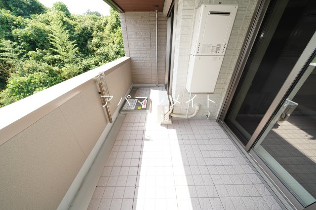 【バルコニー】 | タカミエム | 洗濯物干せます