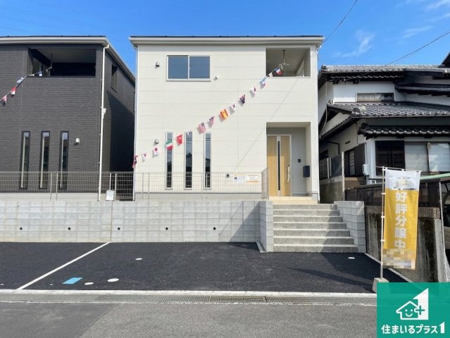 ★大津市稲葉台　全2邸の外観|安心の10年保証！外観を美しく保ち、雨水で汚れを落とします！気になることがありましたら、お気軽にお問い合わせください！