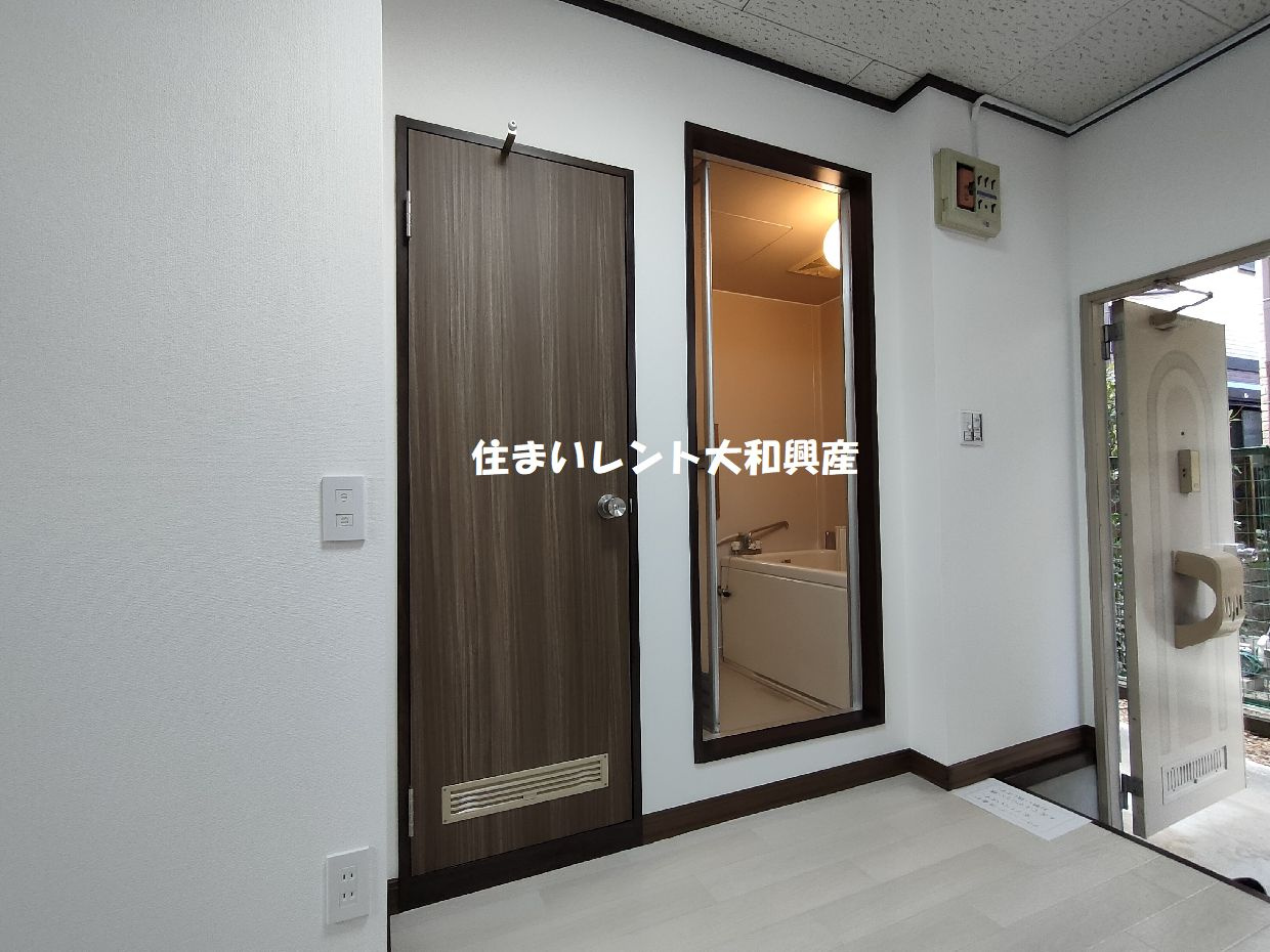 アンフィニ大野Ｂ棟の玄関