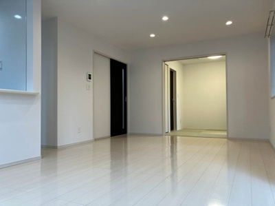 【居間・リビング】 | 草加市青柳八丁目戸建