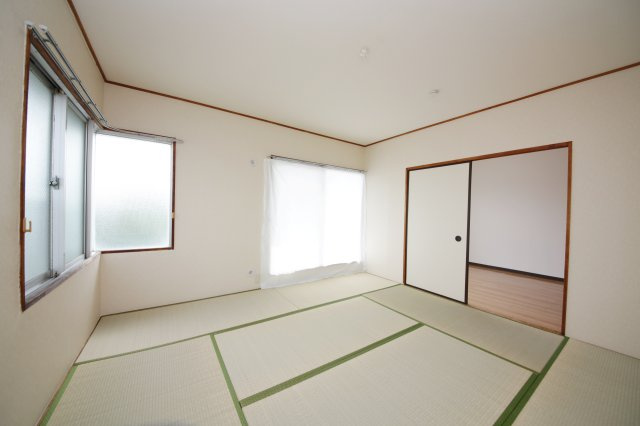 新舞子シーサイドマンションの和室