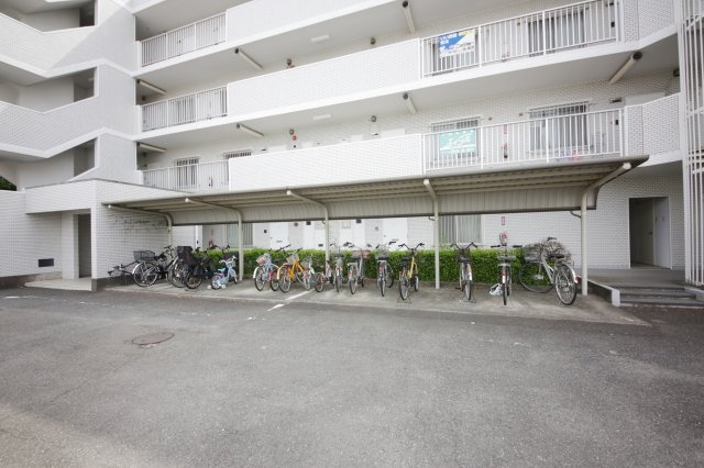新舞子シーサイドマンションの駐車場