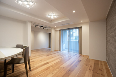 【居間・リビング】 | ザ・パークハウス恵比寿南 | ※写真は同タイプ住戸です。