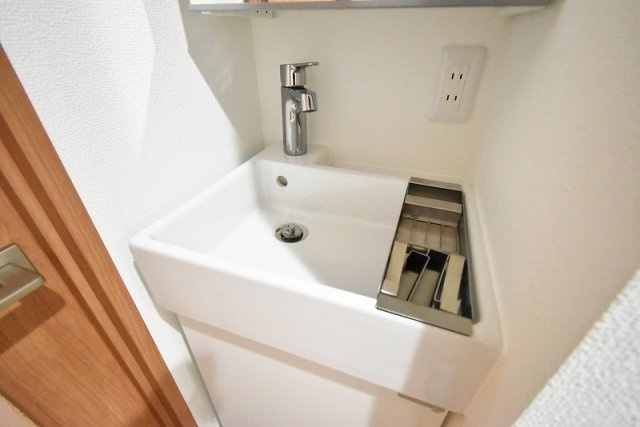 グランクオール西巣鴨の洗面所