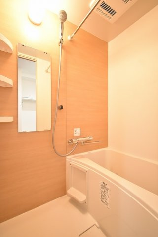 グランクオール西巣鴨の浴室
