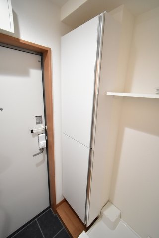 グランクオール西巣鴨の玄関