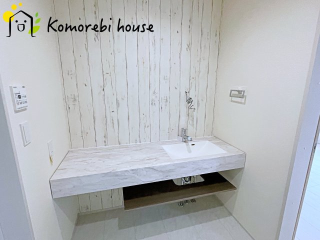 北本市中丸7丁目　新築一戸建て　ブルーミングガーデン　01の独立洗面台|26.6.22　撮影済み