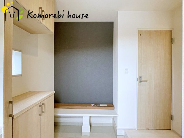 北本市中丸7丁目　新築一戸建て　ブルーミングガーデン　01の玄関|26.6.22　撮影済み