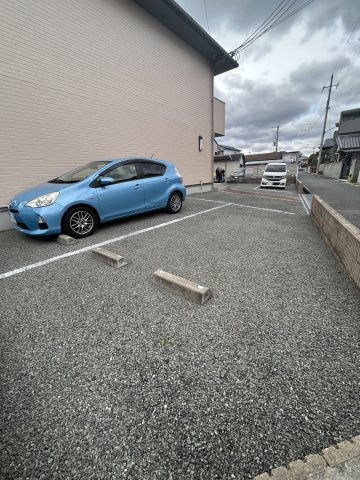 クオーレ南武庫の駐車場