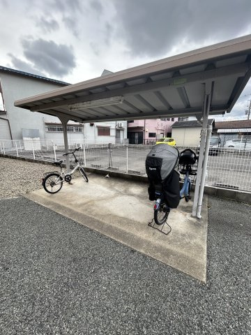 クオーレ南武庫の駐車場