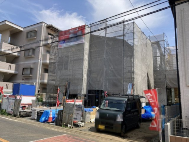 伊奈町寿４丁目　新築分譲住宅全２棟の前面道路含む現地写真