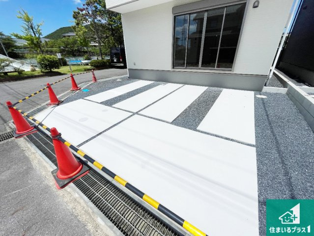 ★29(土)30(日)現地見学可能！★野洲市近江富士　全2邸の駐車場|駐車スペース！散水栓があるので、こまめに愛車を洗えます！