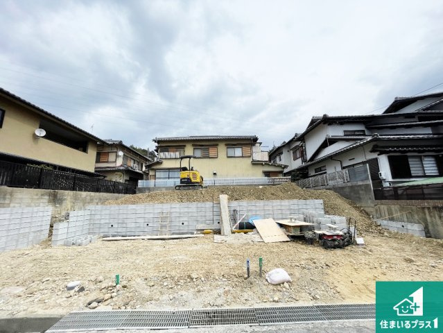 大津市稲葉台　第3期　新築一戸建ての外観|周辺は落ち着いた街並みの住宅地！子育てがしやすい住環境です！まだ未完成ですが、現地でしかわからない事もございます。是非一度ご覧ください。