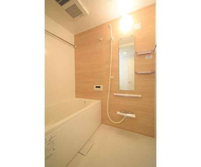 フォレストメゾン六義園の浴室