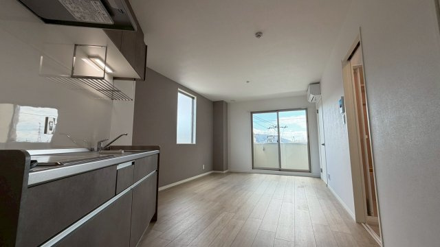 ELEGANTE宝塚の居間・リビング