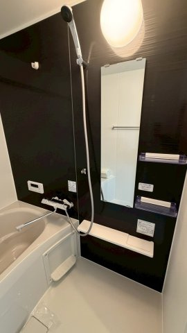 ELEGANTE宝塚の浴室