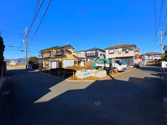 【外観】 | □■平塚市南金目 新築戸建■□ | 角地につき開放感があります。