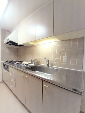 【キッチン】 | ル・クール本駒込 | ※同物件別住戸の写真を参考に掲載しております。