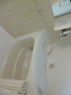カーサ岩戸の浴室|きれいな浴室