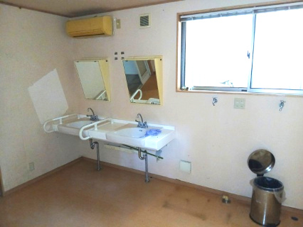 比企郡ときがわ町日影　売介護施設の洗面所|洗面脱衣室