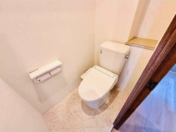 グローリアスタウン聖心弐番館のトイレ