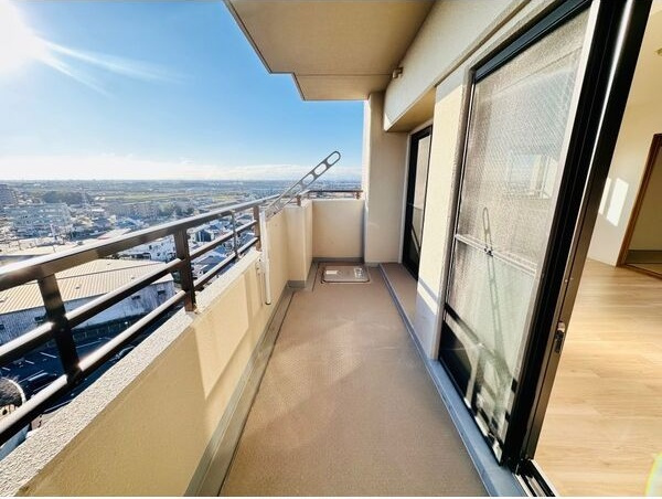 グローリアスタウン聖心弐番館のバルコニー