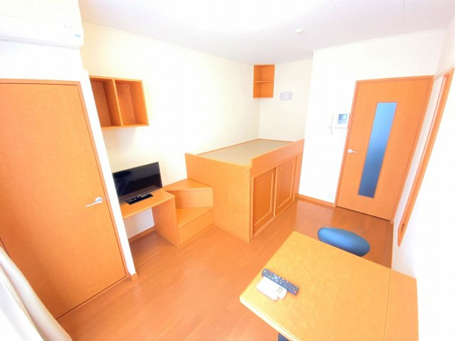 レオパレスサン六甲Ｂの居間・リビング|こちらのリビングで趣味の時間をお楽しみください