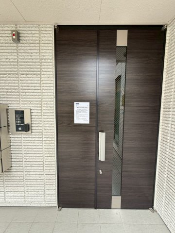 ｖｉｐｕｃｏｌｏｃｏ　ビプコロコのエントランス|オートロック付き