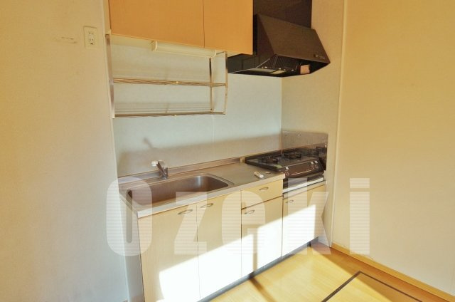 コンフォート嵯峨のキッチン