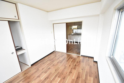 【洋室】 | シャンポール東大阪