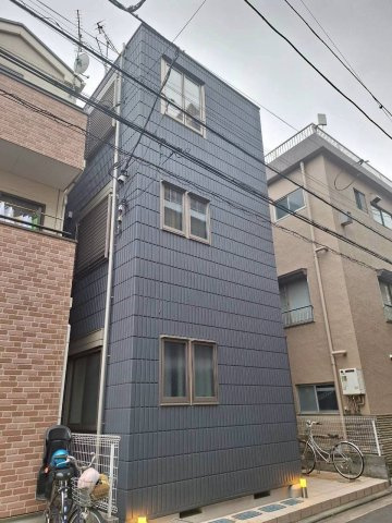 グランドソレイユ鶴見の外観